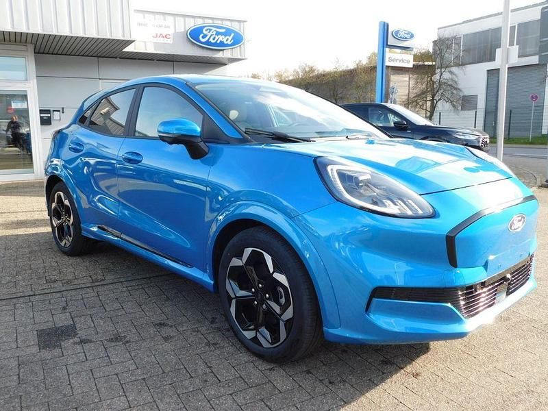 Blau Neu 2025 Ford Puma Gen-E Premium SUV | 29.690 € (Guter Preis) - Bild 1/4