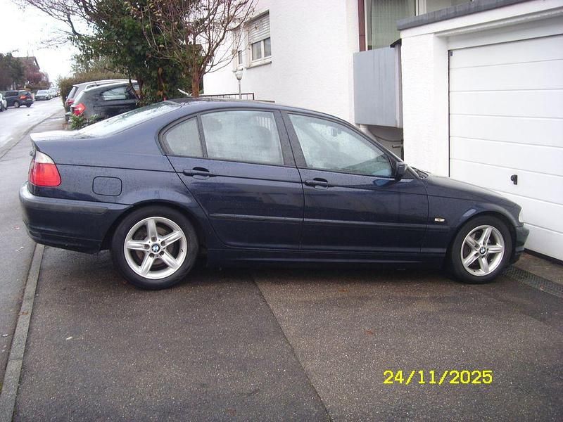 Blau Gebraucht 2000 BMW 320 Sport Line Limousine | 1.800 € (Superpreis) - Bild 1/4