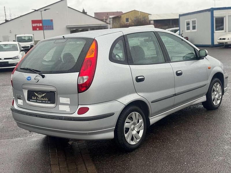 Gebraucht Nissan Almera Tino Acenta+ 116 PS (85 kW) 2004 Silver (m) Van / Kleinbus