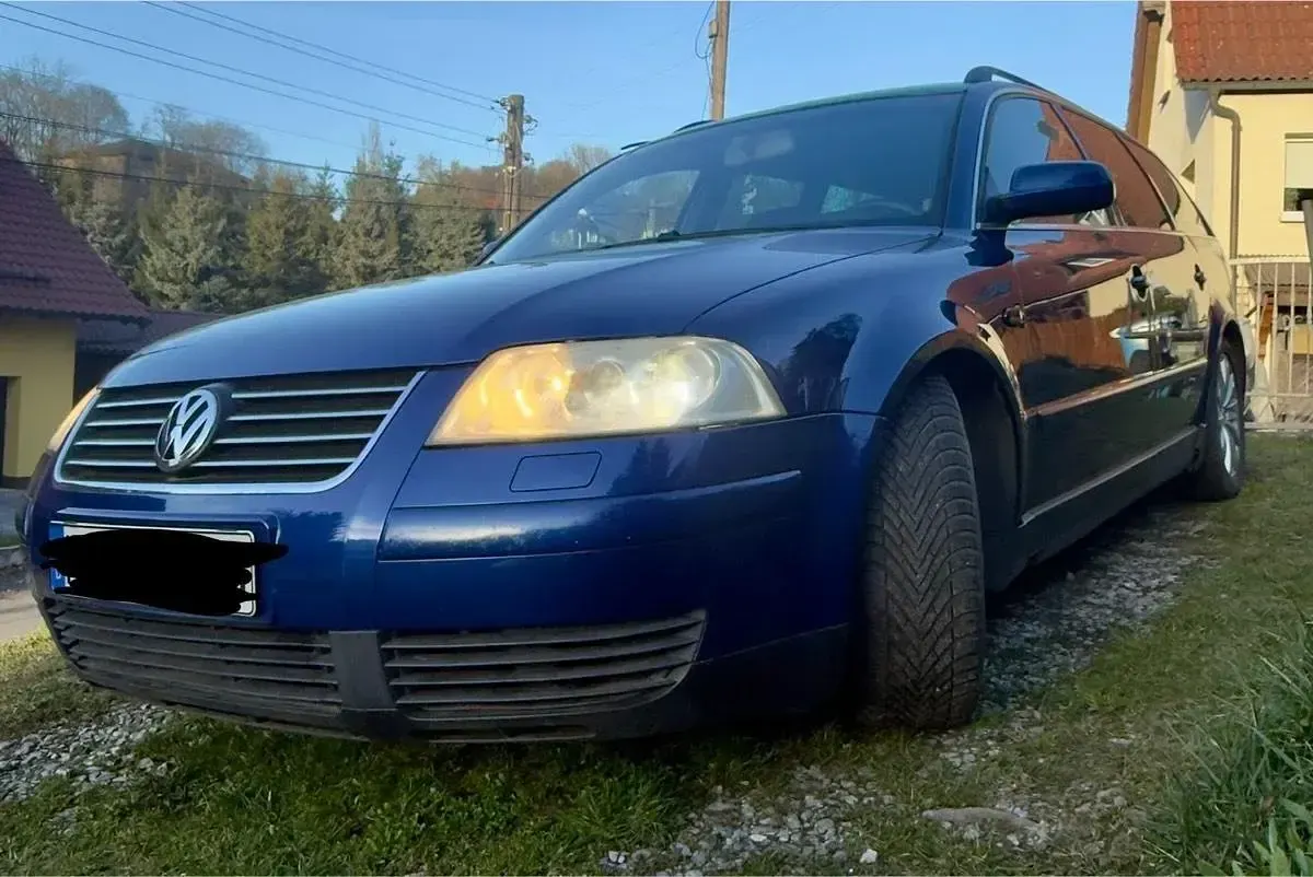 Gebraucht VW Passat 131 PS (96 kW) 2002 Blau Kombi