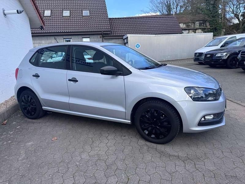 Gebraucht VW Polo Trendline 60 PS (44 kW) 2014 Reflexsilber Kleinwagen