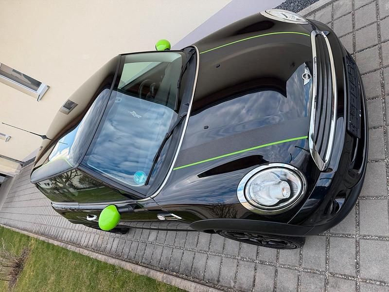 Gebraucht Mini Cooper Brick Lane 98 PS (72 kW) 2013 Schwarz Kleinwagen