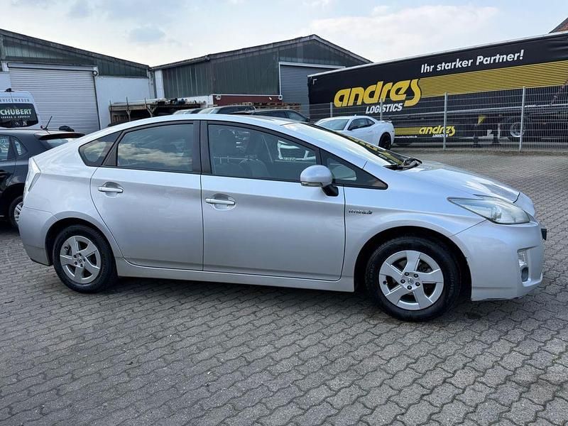 Gebraucht Toyota Prius 99 PS (72 kW) 2010 Grau Kleinwagen