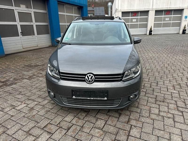 Gebraucht VW Touran 140 PS (102 kW) 2010 Grau Van / Kleinbus