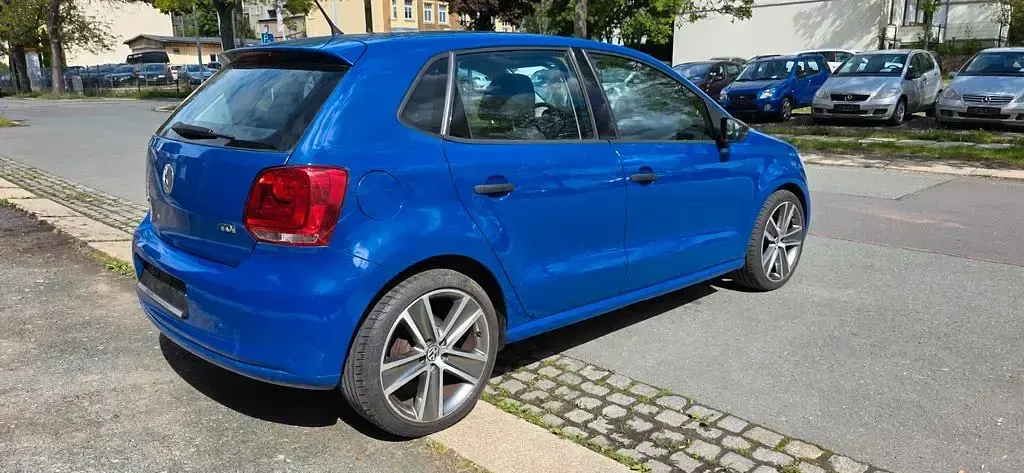 Usata VW Polo Trendline 75 CV (55 kW) 2012 Blu Utilitaria
