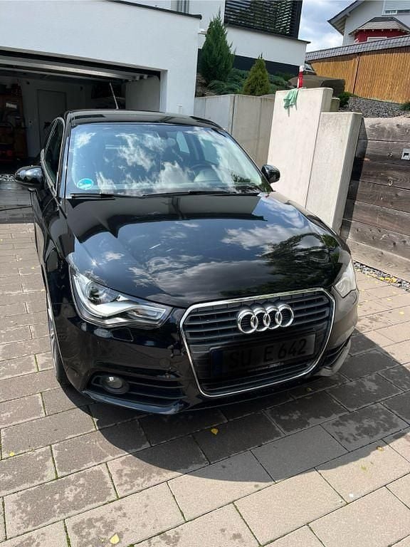 Schwarz Gebraucht 2012 Audi A1 Ambition Kleinwagen | 7.150 € (Guter Preis) - Bild 1/4