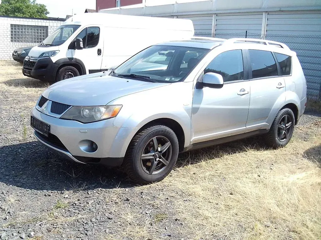 Gebraucht Mitsubishi Outlander Instyle 170 PS (125 kW) 2008 Silber SUV