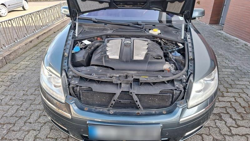 Second-hand VW Phaeton 239 CP (175 kW) 2008 Gri Berlinǎ