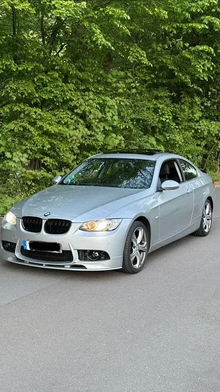 Gebraucht BMW 325 Sport Line 218 PS (160 kW) 2006 Silber Coupé