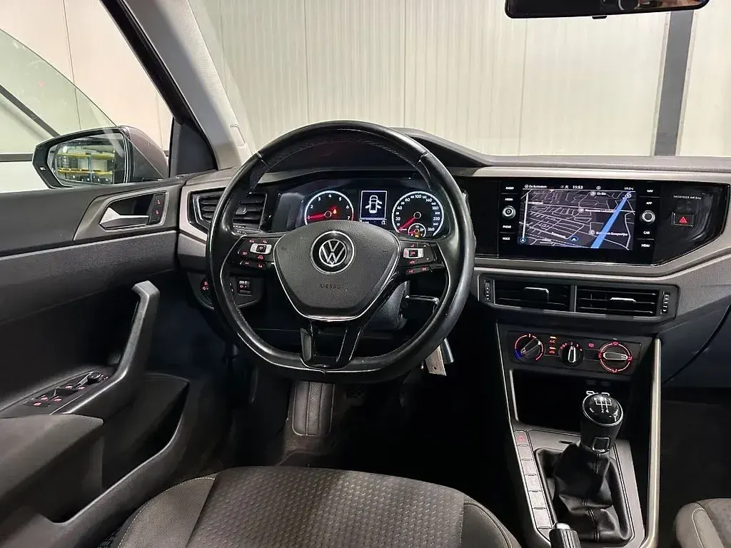 Gebraucht VW Polo Comfortline 95 PS (69 kW) 2021 Grau Kleinwagen