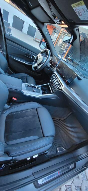 Gebraucht BMW 330 Performance 286 PS (210 kW) 2023 Grau Kombi