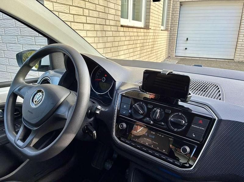 Second-hand VW up! 60 CP (44 kW) 2017 Hatchback
