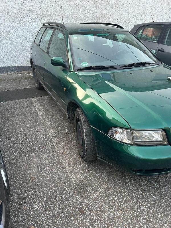 Gebraucht Audi A4 150 PS (110 kW) 1998 Grün Kombi