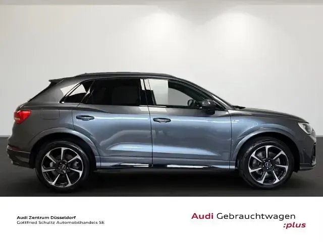 Gebraucht Audi Q3 S-Line 245 PS (180 kW) 2022 Grau SUV