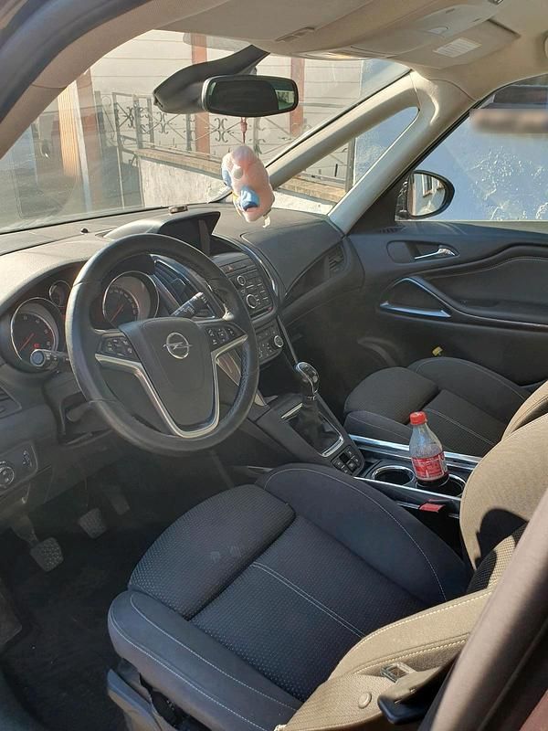 Gebraucht Opel Zafira Tourer 170 PS (125 kW) 2016 Braun Van / Kleinbus