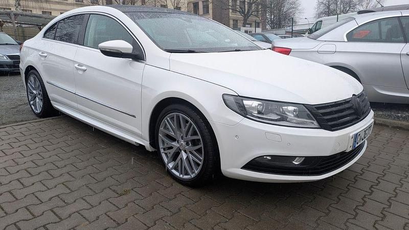 Weiß Gebraucht 2012 VW CC Highline Limousine | 10.490 € (Guter Preis) - Bild 1/4