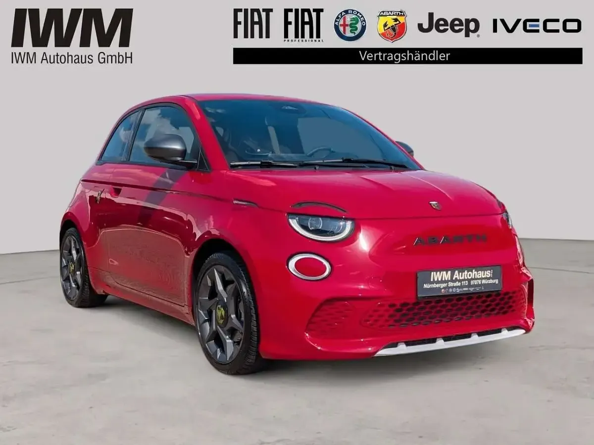 Gebraucht Abarth 500 114 kW (155 PS) 2023 Rosso corsa/sfrontato/argilla/ Coupé
