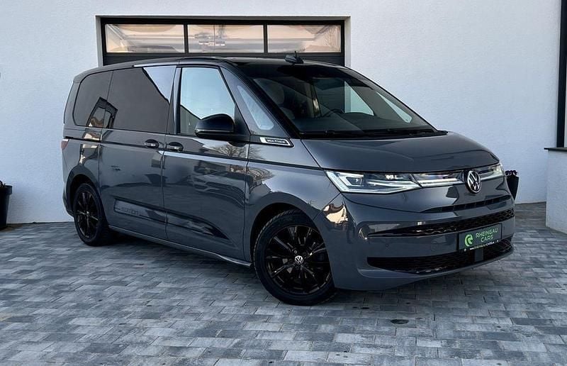 Gebraucht VW Multivan Edition 150 PS (110 kW) 2024 Pure grey Van