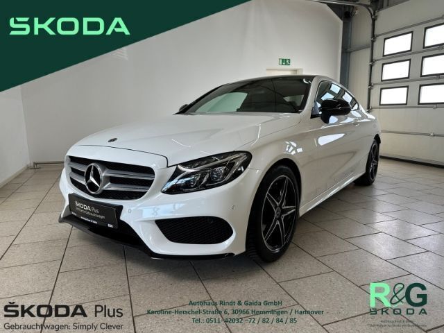 Unilack (weiss Gebraucht 2018 Mercedes C200 AMG line Coupé | 25.890 € (Fairer Preis) - Bild 1/4