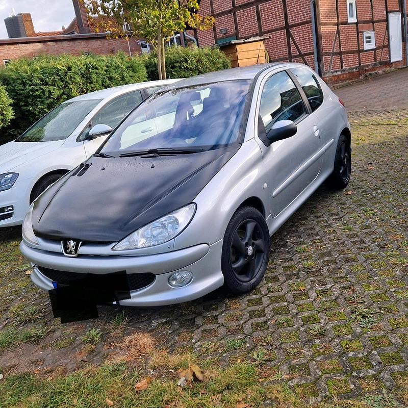 Silber Gebraucht 2005 Peugeot 206 Kleinwagen | 1.400 € (Guter Preis) - Bild 1/4
