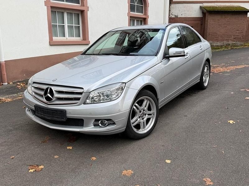 Silber Gebraucht 2009 Mercedes C180 Avantgarde Limousine | 6.800 € (Guter Preis) - Bild 1/4