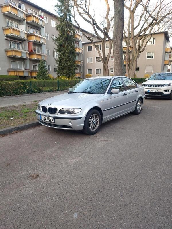 Silber Gebraucht 2004 BMW 316 Limousine | 1.200 € (Superpreis) - Bild 1/4