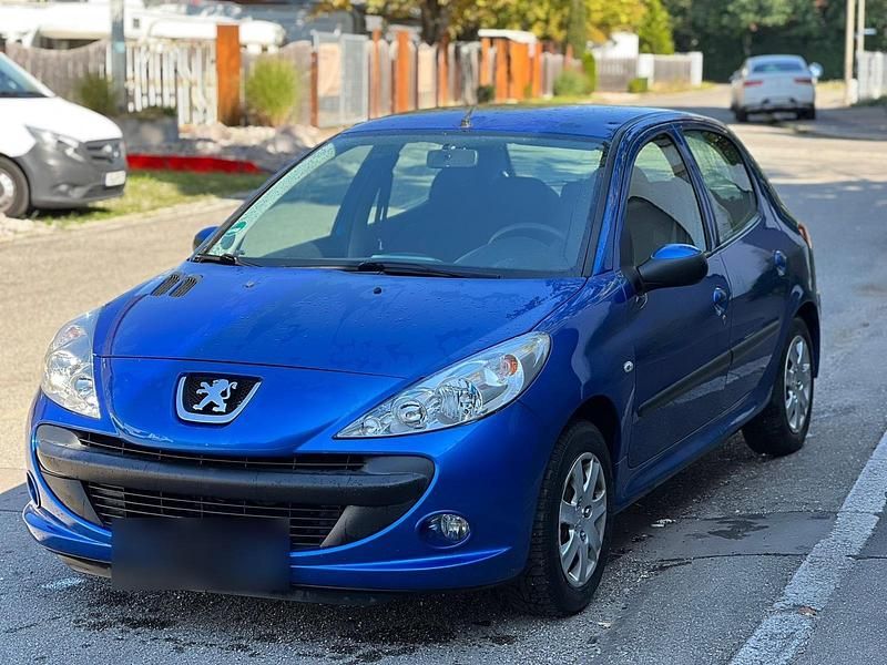 Blau Gebraucht 2010 Peugeot 206+ Kleinwagen | 2.990 € (Fairer Preis) - Bild 1/4