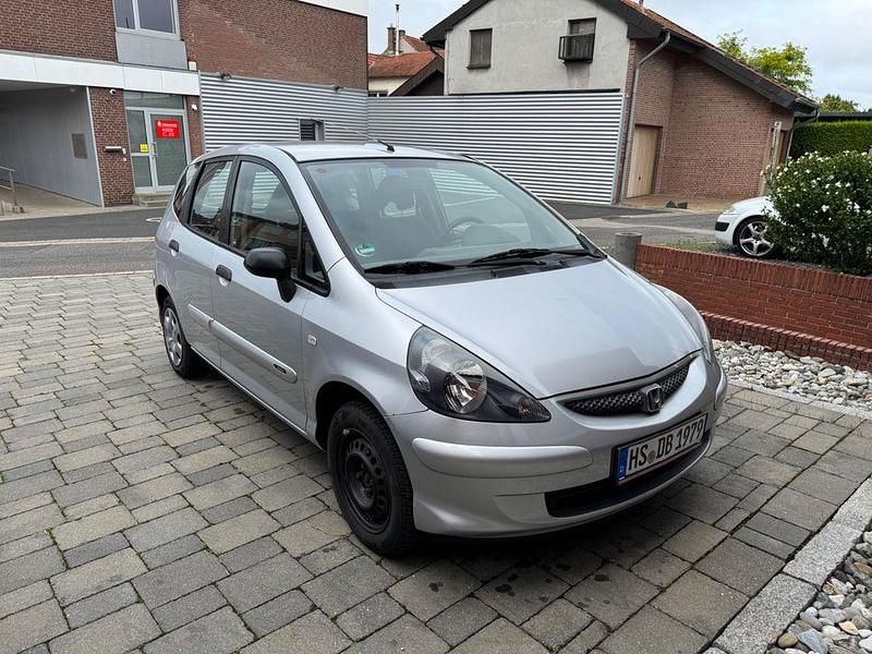 Silber Gebraucht 2005 Honda Jazz LS Kleinwagen | 600 € (Guter Preis) - Bild 1/4