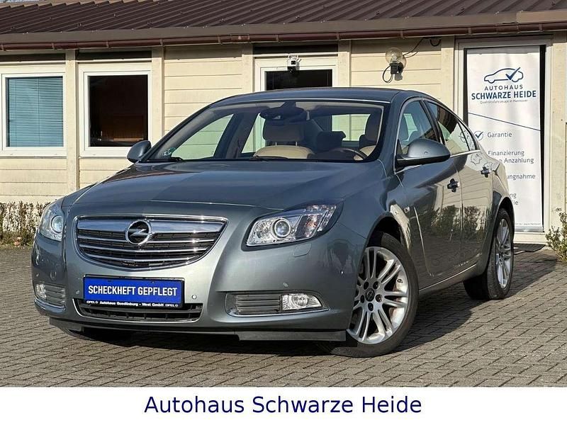 Gebraucht Opel Insignia Cosmo 179 PS (131 kW) 2010 Silber Limousine