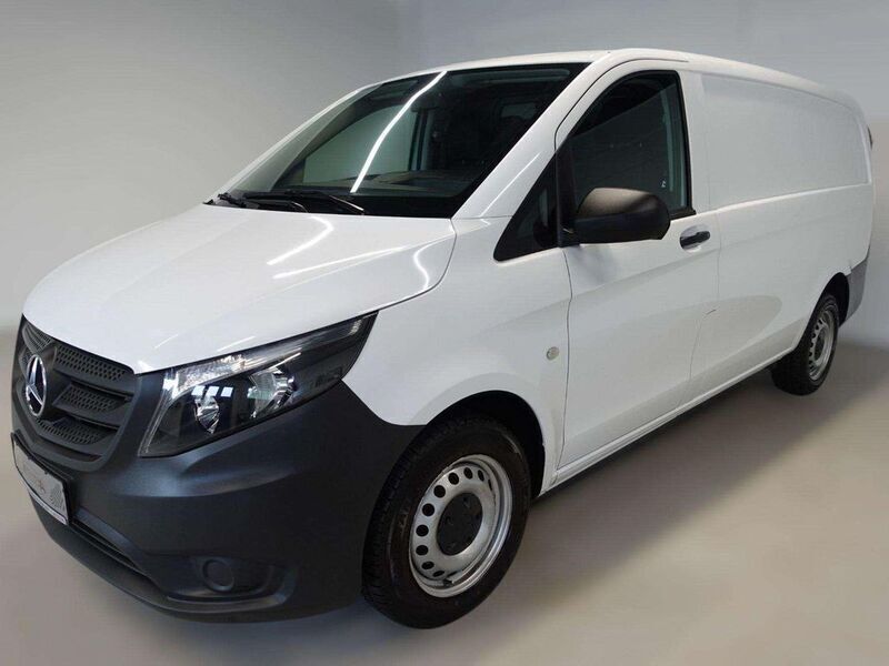 Arktikweiss Gebraucht 2019 Mercedes Vito Van / Kleinbus | 19.990 € (Guter Preis) - Bild 1/4