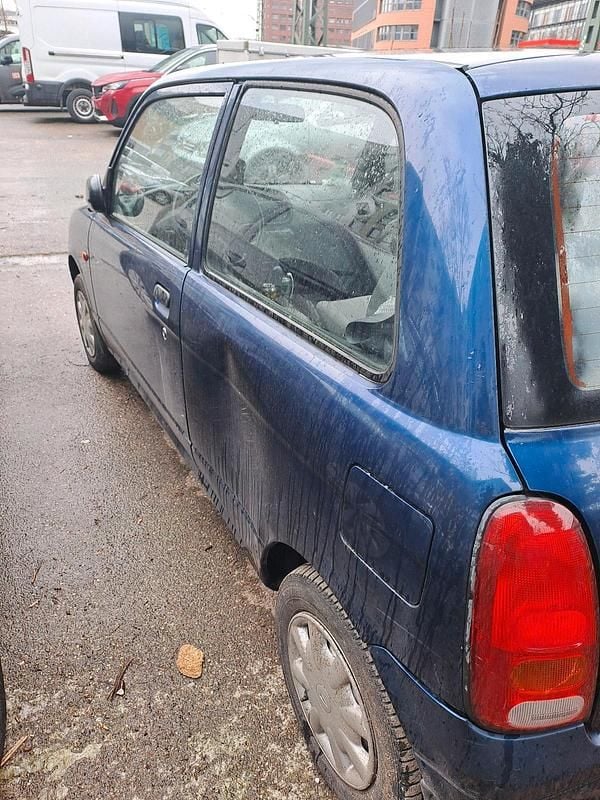 Gebraucht Daihatsu Cuore 54 PS (39 kW) 2000 Blau Kleinwagen