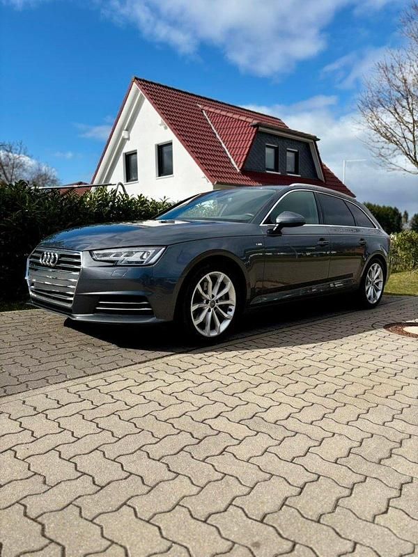 Gebraucht Audi A4 S-Line 218 PS (160 kW) 2016 Grau Kombi