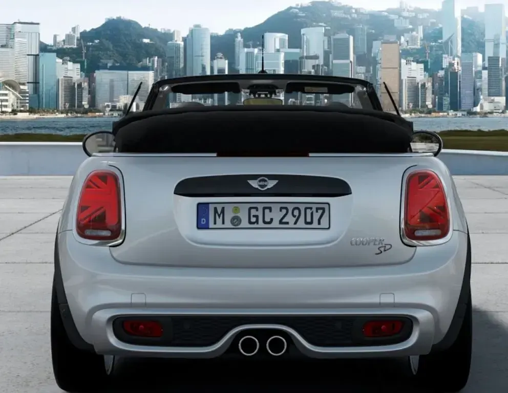 Usata Mini Cooper SD 170 CV (125 kW) 2017 Argento Utilitaria