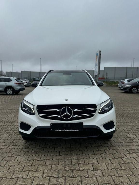 Gebraucht Mercedes GLC250 211 PS (155 kW) 2018 Weiß SUV