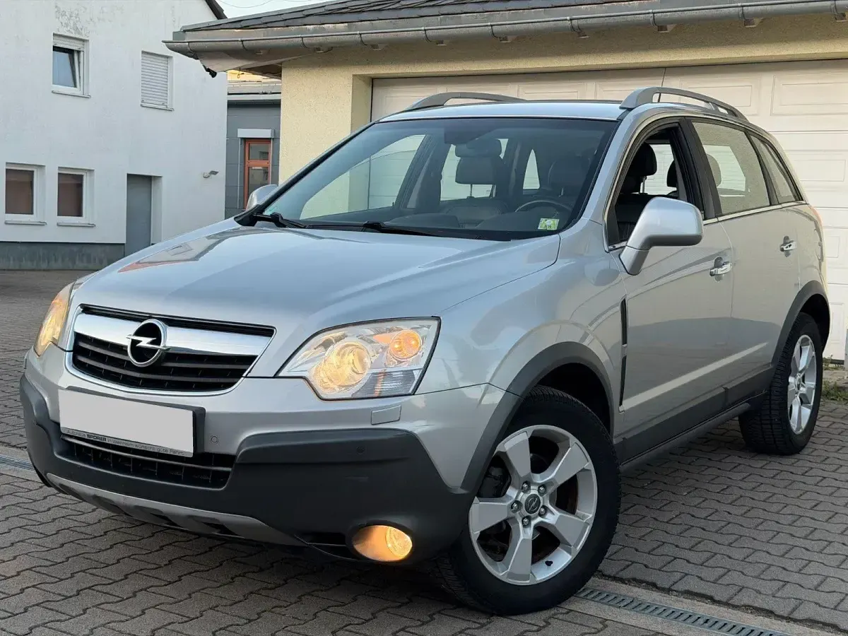 Używany Opel Antara Cosmo 150 KM (110 kW) 2007 Srebrny SUV