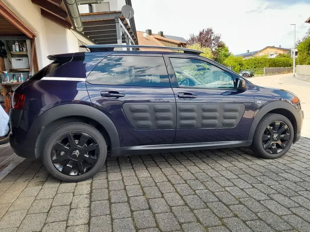 Gebraucht Citroën C4 Cactus Shine Edition 99 PS (72 kW) 2014 Violett Kleinwagen