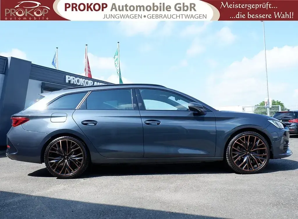 Gebraucht Cupra Leon VZ 245 PS (180 kW) 2024 Grau Kombi