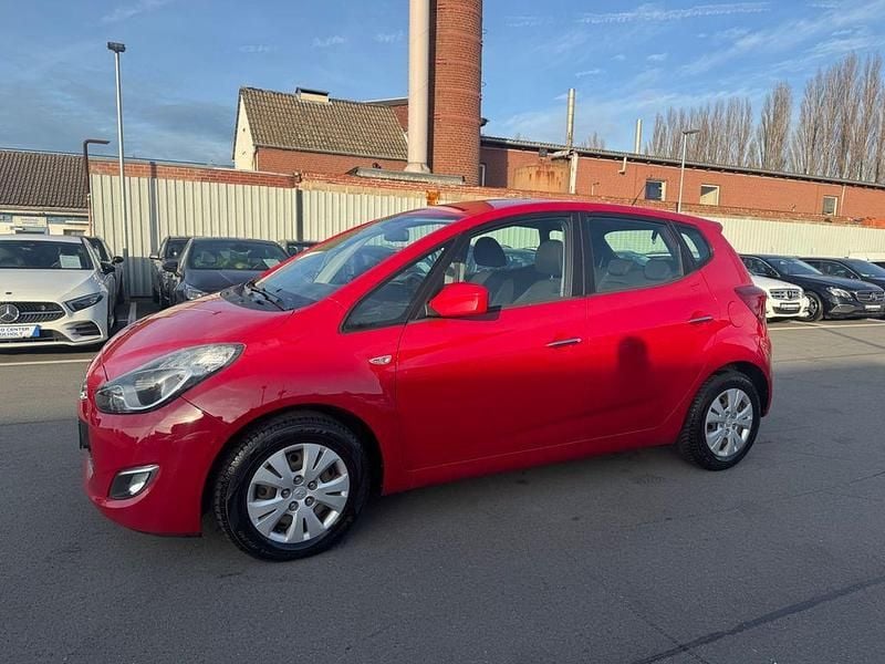 Gebraucht Hyundai ix20 Edition 116 PS (85 kW) 2013 Rot Kleinwagen