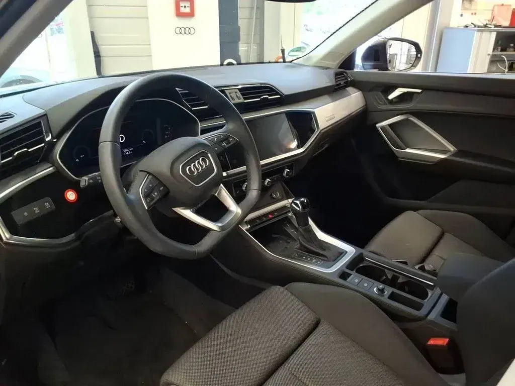 Gebraucht Audi Q3 S-Line 150 PS (110 kW) 2025 Grau SUV