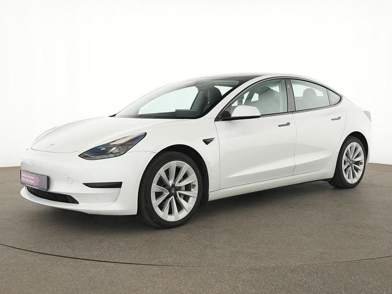 Perl weiss Gebraucht 2023 Tesla Model 3 Limousine | 31.531 € (Fairer Preis) - Bild 1/4