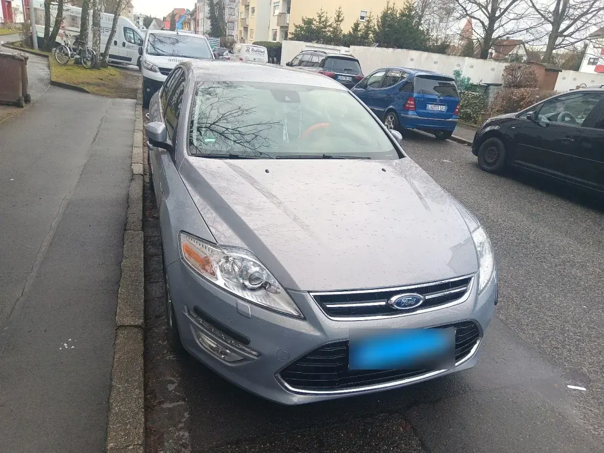 Gebraucht Ford Mondeo Titanium 203 PS (149 kW) 2011 Silber Limousine