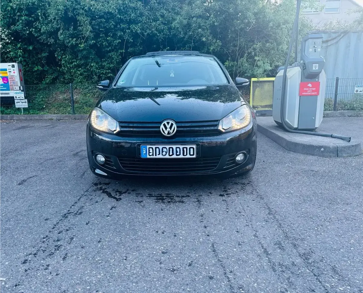 Gebraucht VW Golf Edition 122 PS (89 kW) 2012 Schwarz Coupé