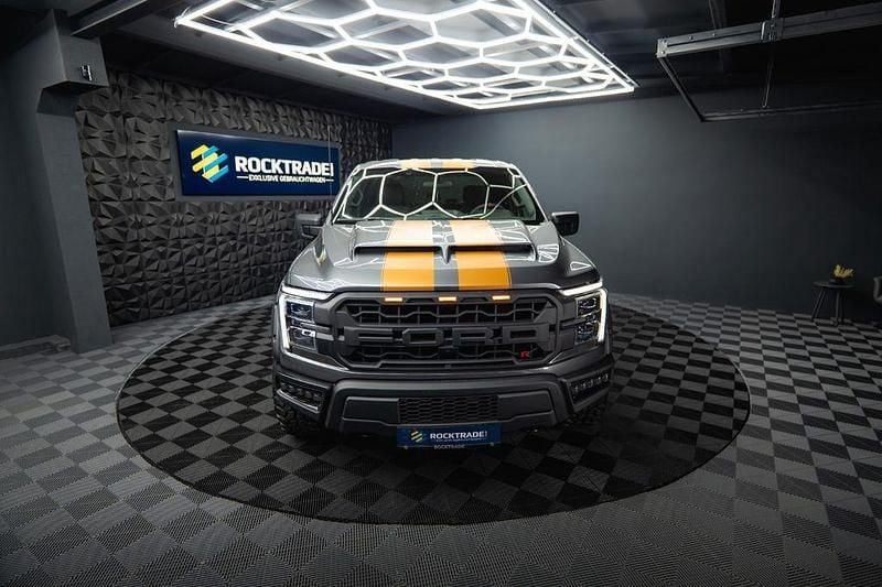 Używany Ford V8 Raptor 405 KM (297 kW) 2024 Szary SUV
