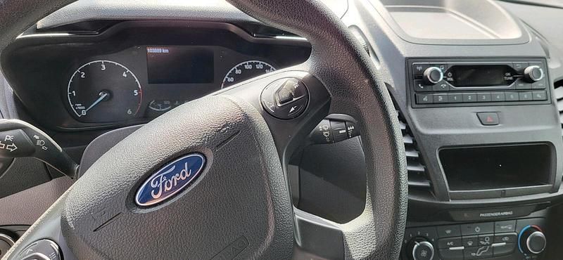Gebraucht Ford Transit Connect 100 PS (73 kW) 2019 Weiß Van / Kleinbus