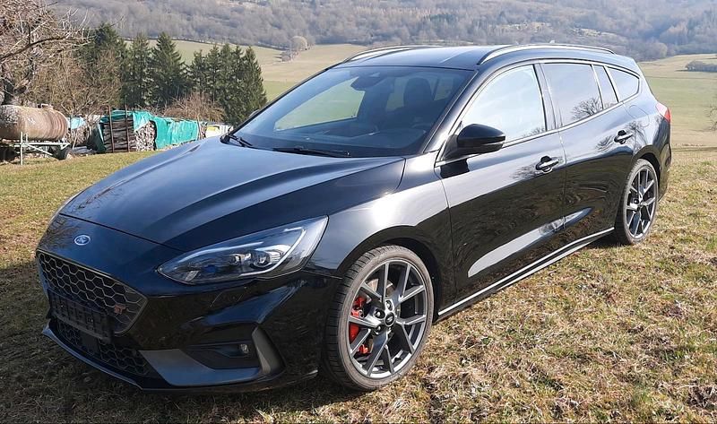 Gebraucht Ford Focus ST-Line 280 PS (205 kW) 2019 Schwarz Kombi