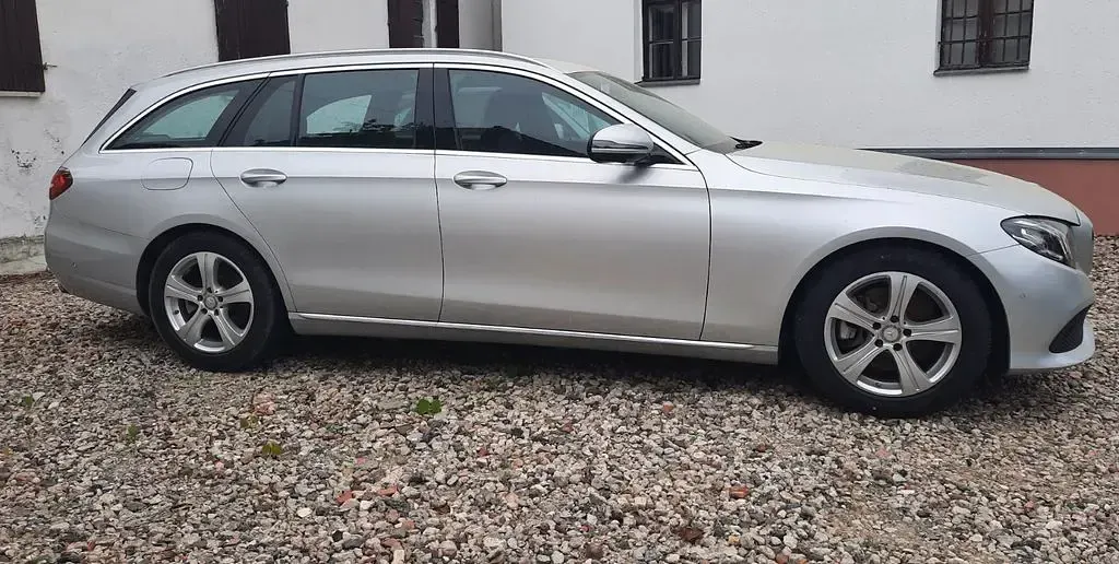 Usata Mercedes E250 Avantgarde 211 CV (155 kW) 2017 Argento Berlina