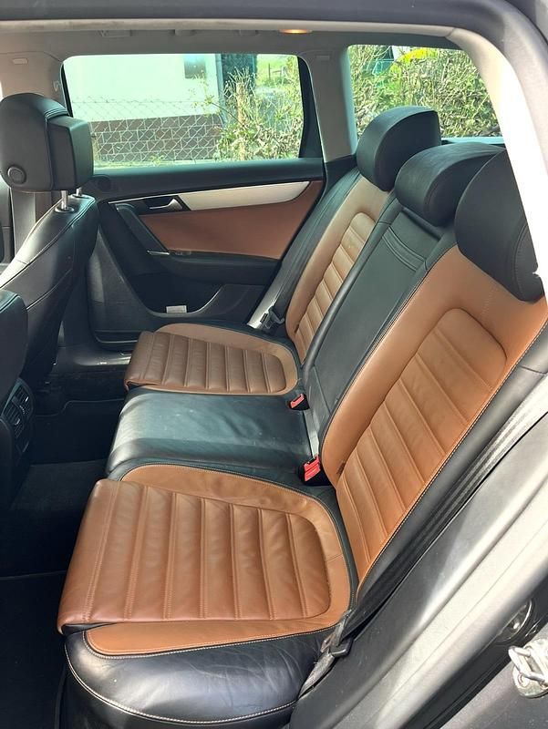 Gebraucht VW Passat 170 PS (125 kW) 2012 Grau Kombi