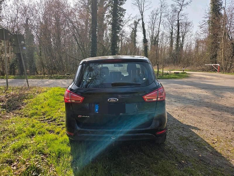 Gebraucht Ford B-MAX 105 PS (77 kW) 2013 Schwarz Van / Kleinbus