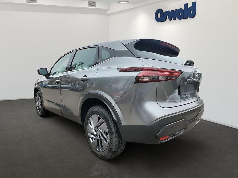 Gebraucht Nissan Qashqai Acenta 140 PS (102 kW) 2023 Grau SUV