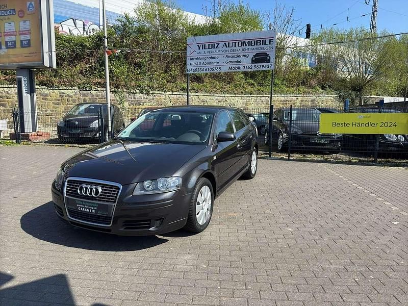 Gebraucht Audi A3 Attraction 116 PS (85 kW) 2006 Lavagrau perleffekt Kleinwagen